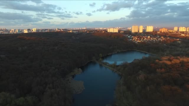 Landschaften-von-Kiew-von-der-Drohne-genommen.