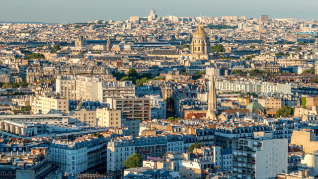 Aerial-panorama-above-houses-rooftops-in-a-Paris-timelapse