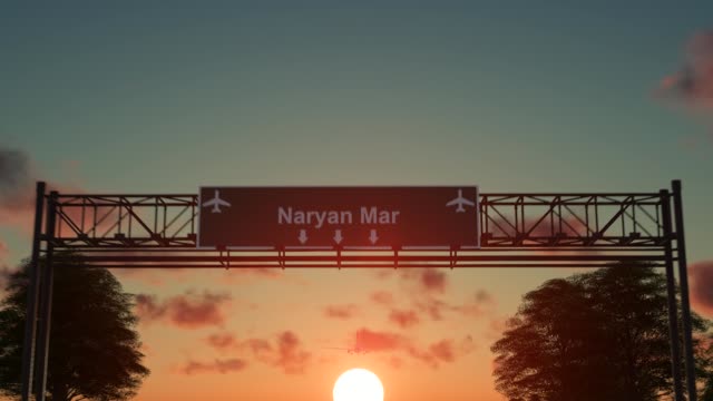 Airplane-Arriving-To-Naryan-Mar-Airport-Travelling-To-Russia