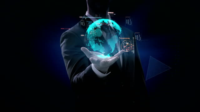 Geschäftsmann-öffnet-Palm,-Digital-Signal-macht-globale-Weltkarte,-Rounded-digitale-Erde,-globales-Netzwerkverbindung,-Internet-der-Dinge.-4-k-Film.