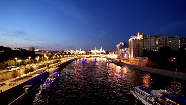 Vista-del-Kremlin-y-el-río-Moscova,-Moscú,-Rusia---la-vista-más-popular-de-Moscú