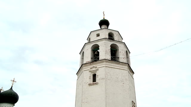 Die-Glocken-im-Glockenturm