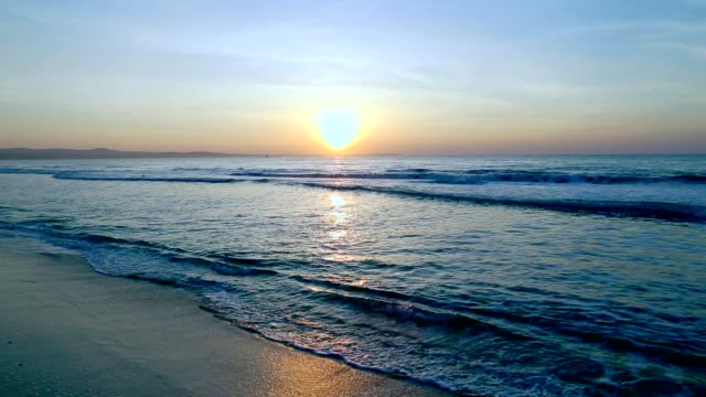 Sea-horizon-sunrise-best-shot-video.