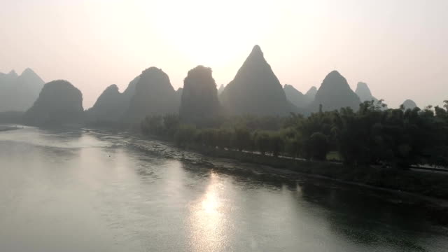 Beautiful-Natural-Landscapes-of-Guilin