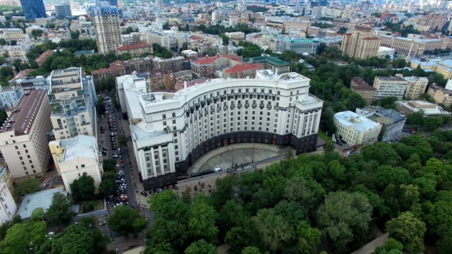 Gabinete-de-Ministros-monumentos-de-Kiev-en-Ucrania