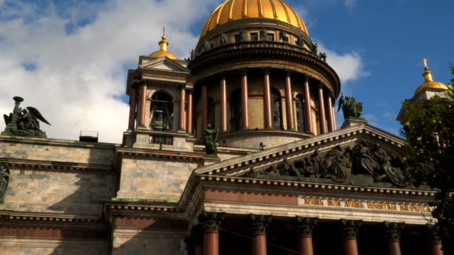 Dome-of-St.-Isaac's-Cathedral-St.-Petersburg