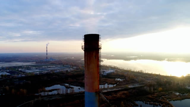 Garbage-incineration-plant.-Waste-incinerator-plant-with-smoking-smokestack.-The-problem-of-environmental-pollution-by-factories.