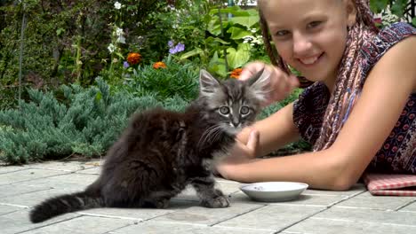 Girl-and-kitten