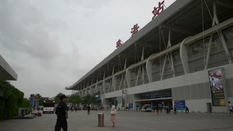 Zhuhai-Stadt-Tag-Zeit-Hauptbahnhof-Bahnhof-vorderen-Slow-Motion-Panorama-4k-china
