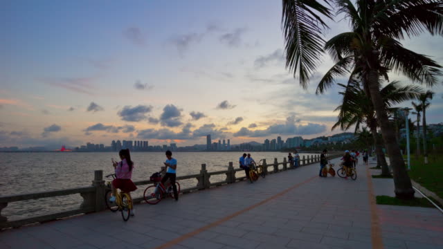Sonnenuntergang-Himmel-Zhuhai-Stadtbild-voll-Verkehr-Bucht-Panorama-4-k-Zeit-hinfällig,-china