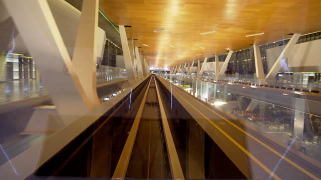 Äußere-des-neuen-Hamad-International-Airport-in-Doha,-Katar