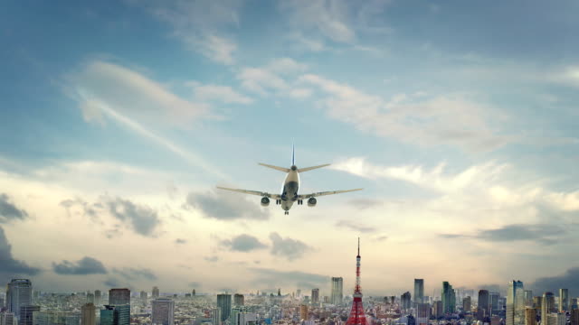 Airplane-Landing-Tokyo-Japan