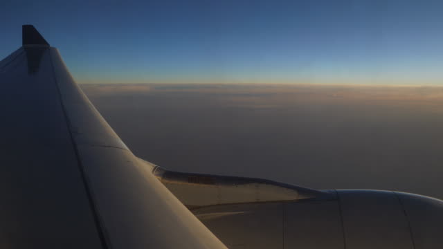Sonne-Licht-Flugzeug-Fenster-Sitz-Flügel-Ansicht-4k-china