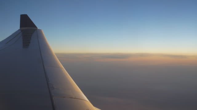 Sonnenuntergang-Sonne-Licht-Flugzeug-Fenster-Sitz-Flügel-Ansicht-4k-china