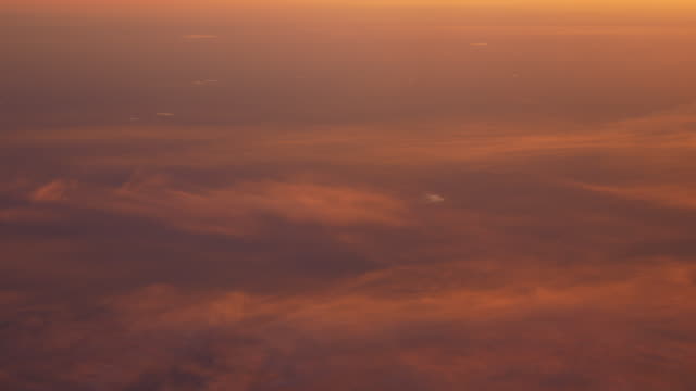 Sonnenuntergang-Himmel-Flugzeug-Fenster-Ansicht-4k-china