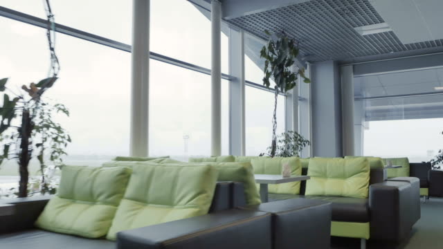 Lounge-Halle-des-Flughafens