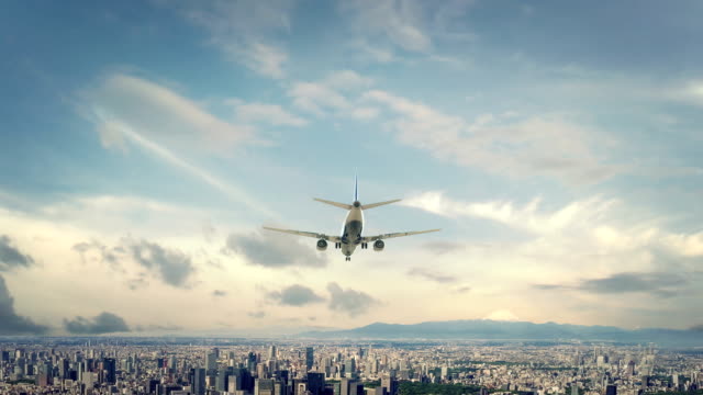 Airplane-Landing-Tokyo-Japan