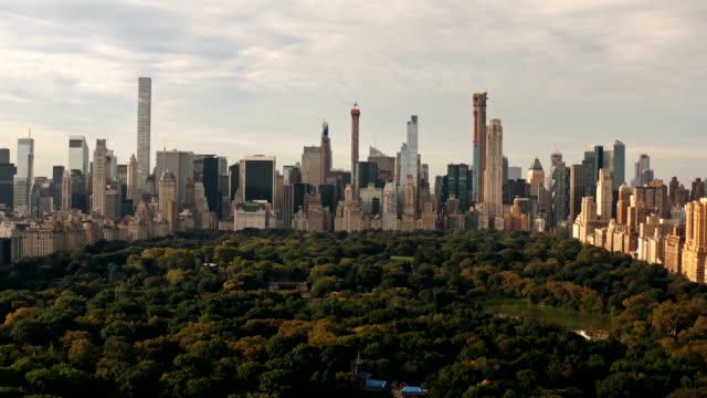 Aerial-view-Central-Park-Manhattan-New-York-City-4K
