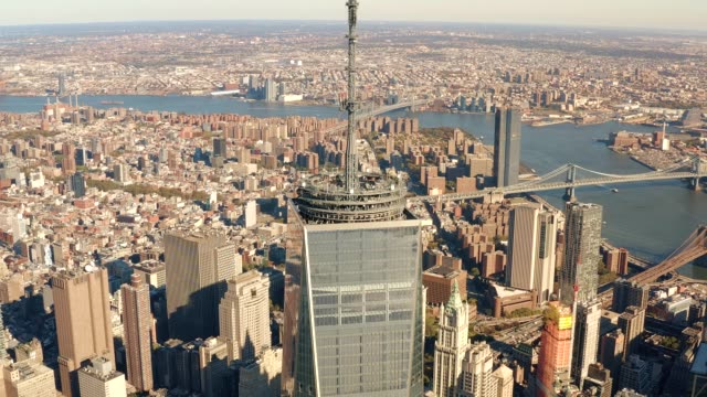 Luftaufnahme-von-Lower-Manhattan-und-East-River-4k