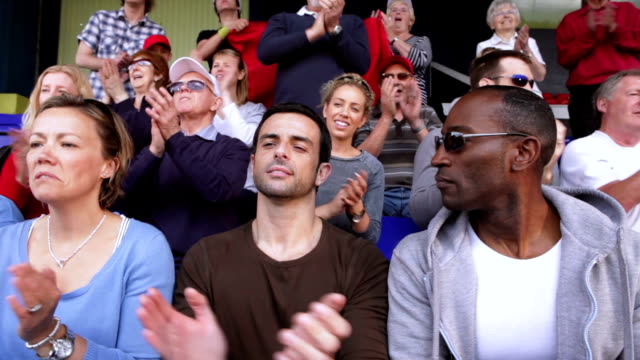 Crowd-of-sports-spectators-clapping