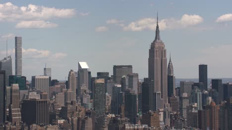 Aerial-shot-of-Manhattan-buildings-in-New-York-City.