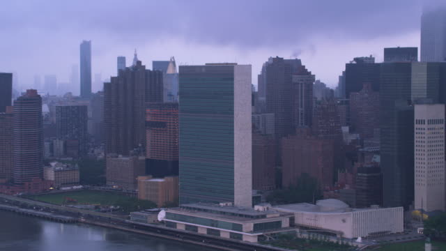 Luftaufnahme-des-United-Nations-Secretariat-Building-in-Manhattan.