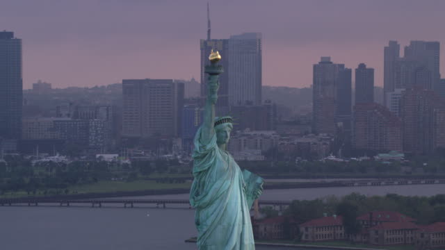 Statue-of-Liberty-on-beautiful-cloudy-morning.
