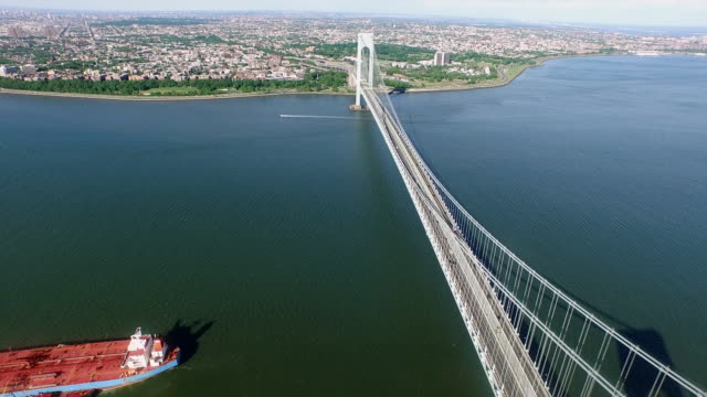 NYC-Antenne-gedreht-fliegen-neben-George-Washington-Brücke