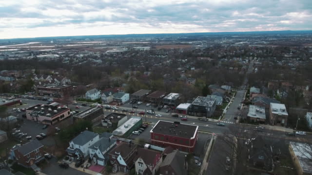 Cliffside-Park-NJ-Aerial-Flyover-Houses-&-Traffic