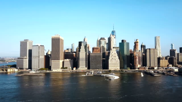 Luftaufnahme-der-Innenstadt-von-New-York.-Drohne-fliegen-in-der-Nähe-von-Manhattan-Bezirk-in-der-Hauptstadt-von-Amerika