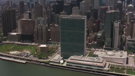 Blick-auf-das-Gebäude-der-Vereinten-Nationen.