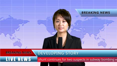 Asiatisch-amerikanische-Nachrichtensprecherin-im-Studio-mit-Bauchbinden,-Live-Nachrichten-Konzept