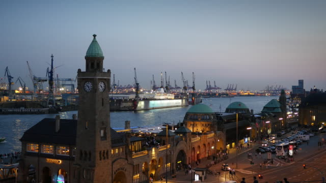 Hamburg,-Germany.-Landing-bridges-and-views-of-Harbour