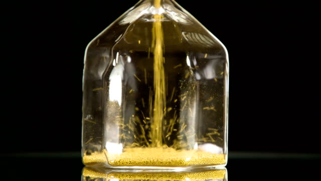 Golden-Sand-in-the-Glass-Flask