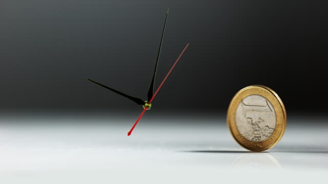 Zeit-ist-Geld,-Slow-Motion-4K