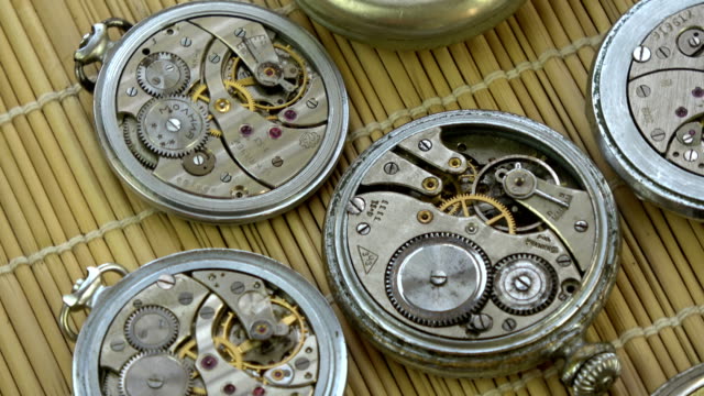 Viejo-bolsillo-reloj-watch-grupo-de-rotación