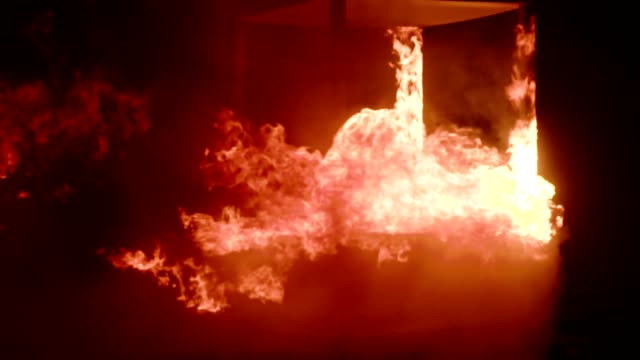 Slow-motion-of-a-burning-fire-with-large-flames