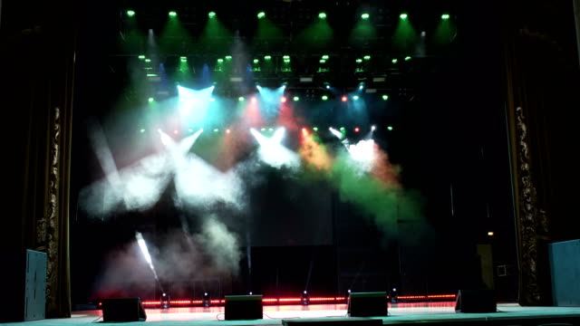 Multi-colored-stage-lights,-light-show-at-concert.
