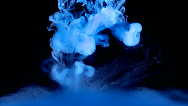 Blue-Ink-Colors-in-Water-Creating-Liquid-Art-Shapes