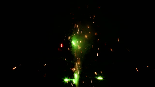 Sparkler-Cracker-Firework