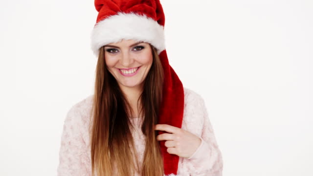 Frau-in-Santa-Claus-Hut-frei-und-glücklich-lachend-4K
