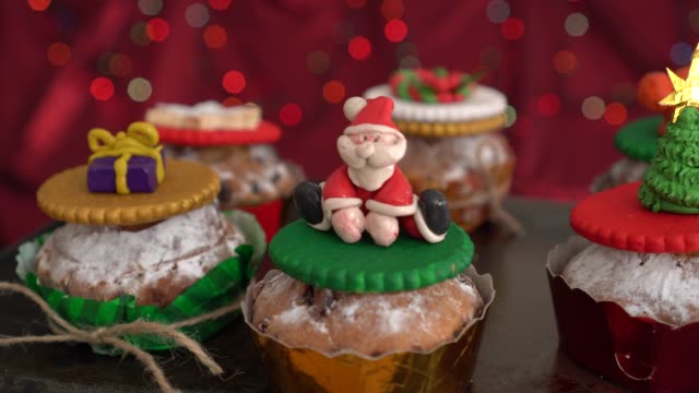 Showcase-pastry-shop-with-a-christmas-cupcakes