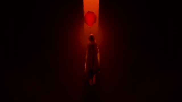 Böser-Geist-eines-Kindes-mit-einem-roten-Ballon-schwebt-in-ein-Feuriges-inferno