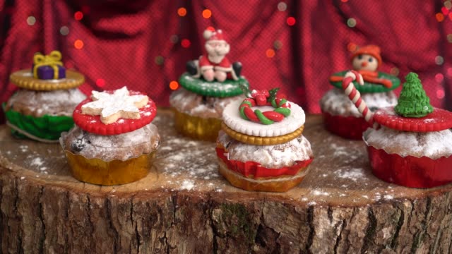 Christmas-themed-cupcake