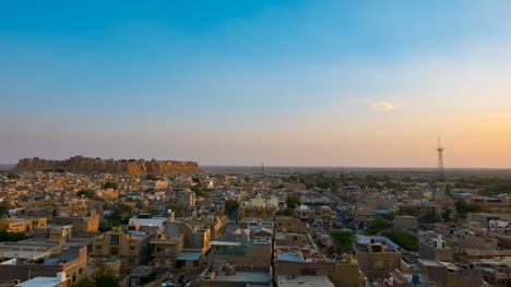 Jaisalmer-cityscape-from-sunset-to-twilight,-time-lapse