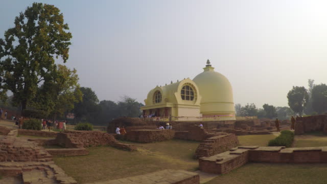 Parinirvana-Stupa,-Kushinagar-District,-Indien