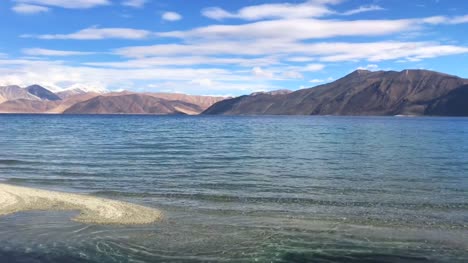 Paisaje-lago-Pangong,-Leh-Ladakh,-India