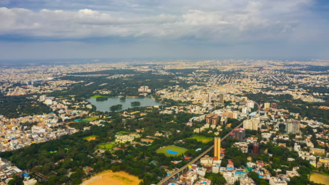 sonnigen-Tag-Bangalore-Stadtbild-aerial-Panorama-Zeitraffer-4k-Indien