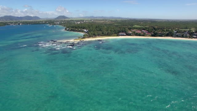 Scene-of-Mauritius-coastal-line,-aerial-view