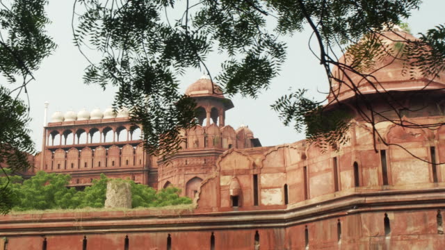 El-rojo-fuerte-Lal-Qila,-una-fortaleza-histórica-en-la-ciudad-de-Delhi,-India.-Mundial-de-la-UNESCO-Patrimonio-de-la-humanidad.